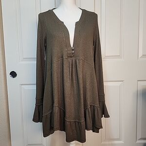 Free People Olivia Henley Tunic Top Waffle Long Sleeve Olive Green Peasant XS